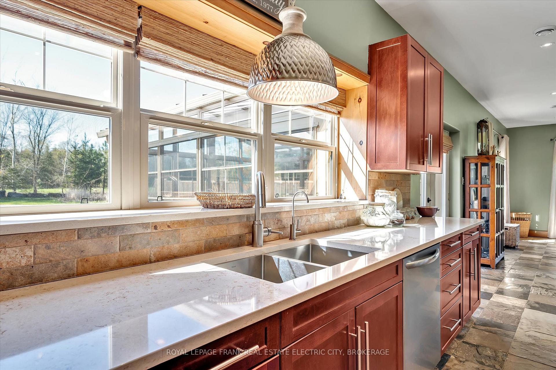 Photo 13 of 369 Douglas Road, Douro-Dummer — HOMEH
