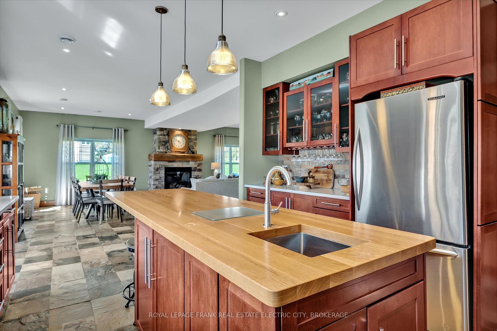 Photo 14 of 369 Douglas Road, Douro-Dummer — HOMEH