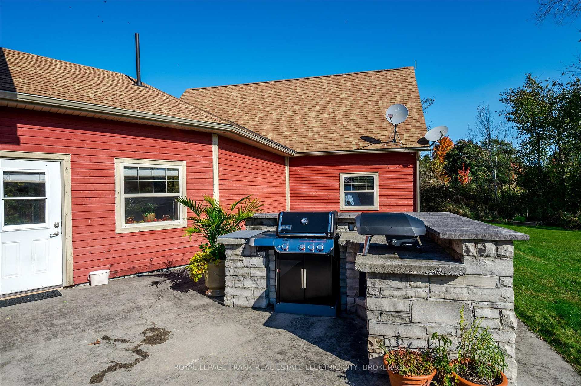 Photo 18 of 369 Douglas Road, Douro-Dummer — HOMEH