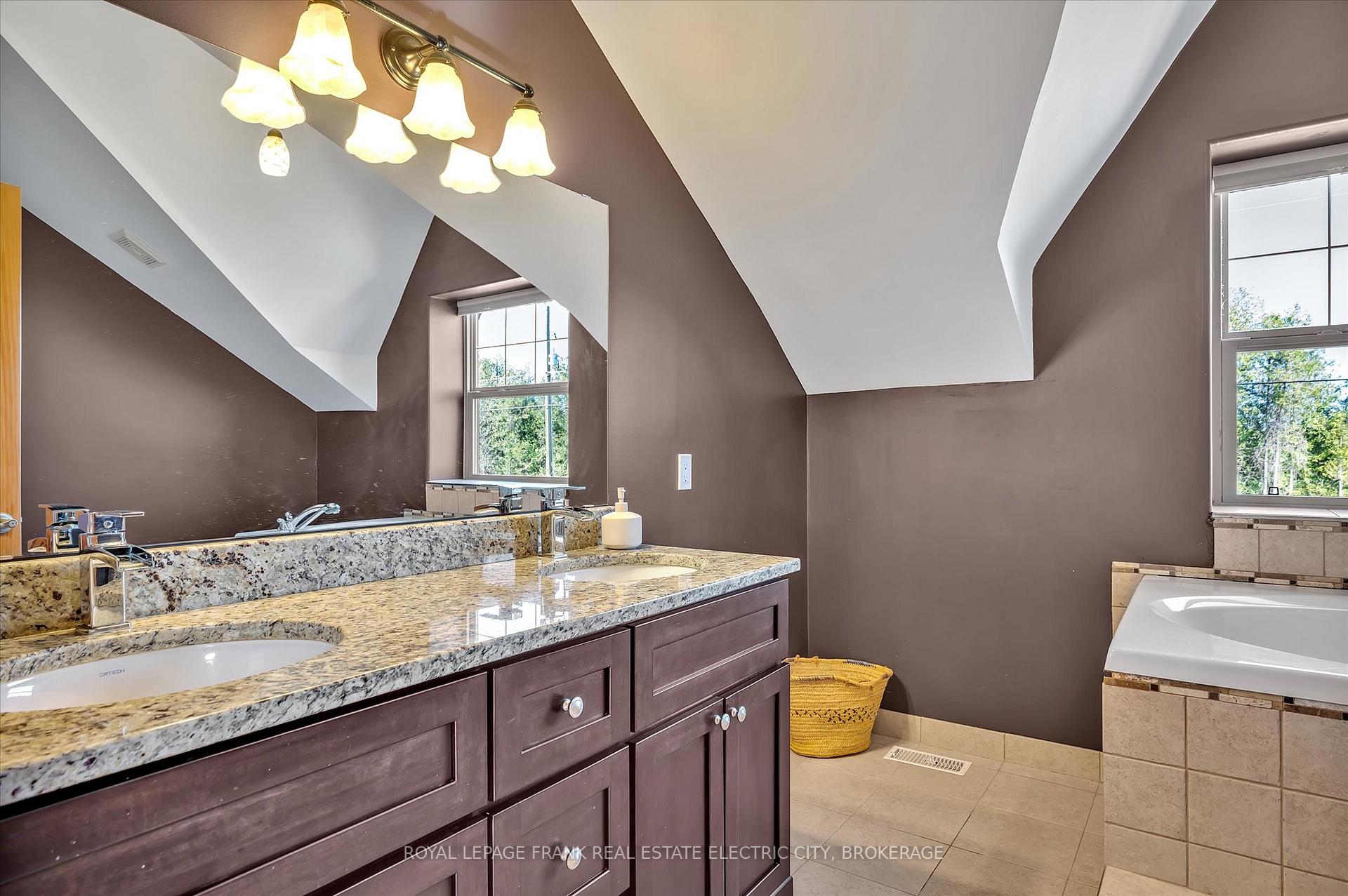 Photo 30 of 369 Douglas Road, Douro-Dummer — HOMEH