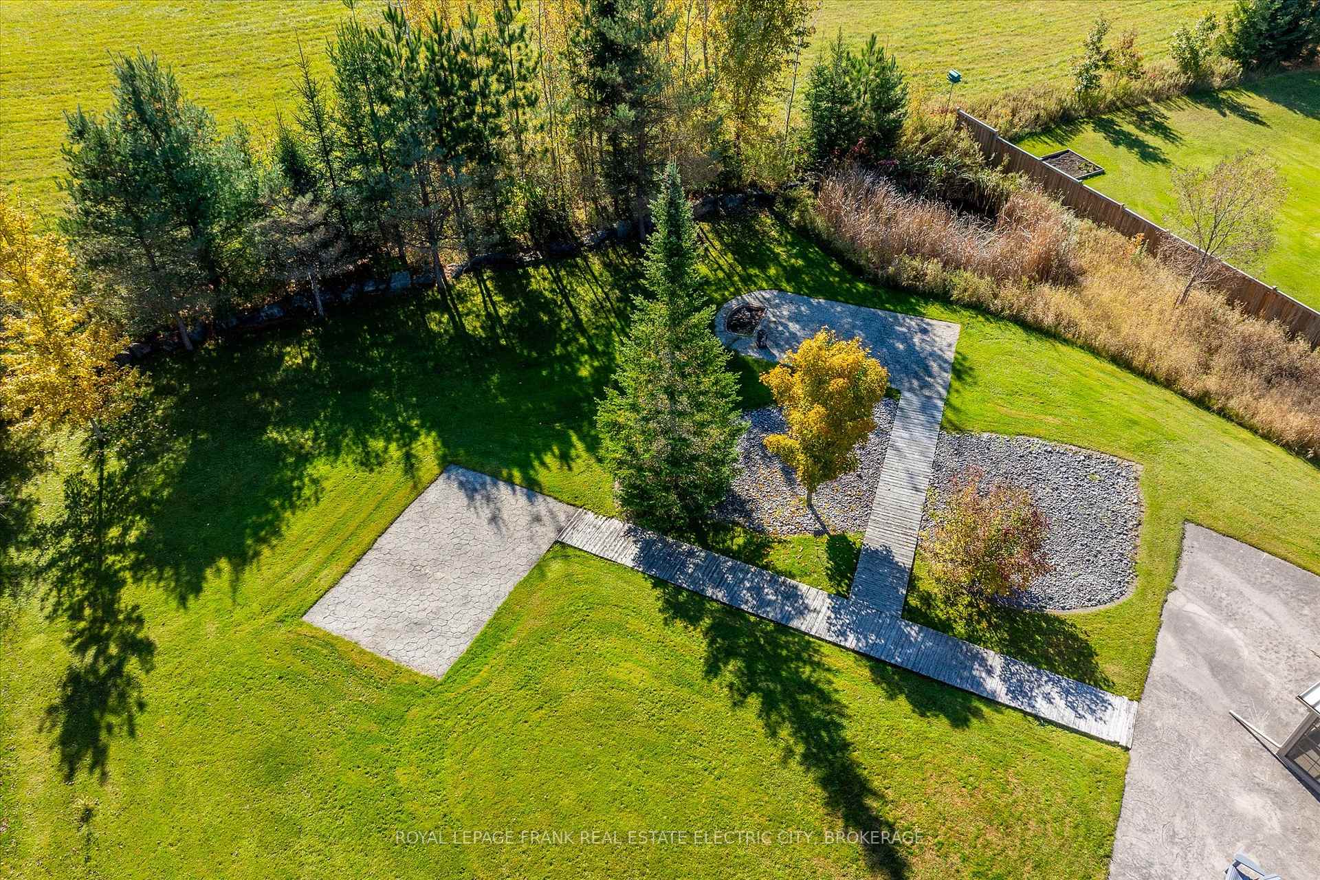 Photo 43 of 369 Douglas Road, Douro-Dummer — HOMEH