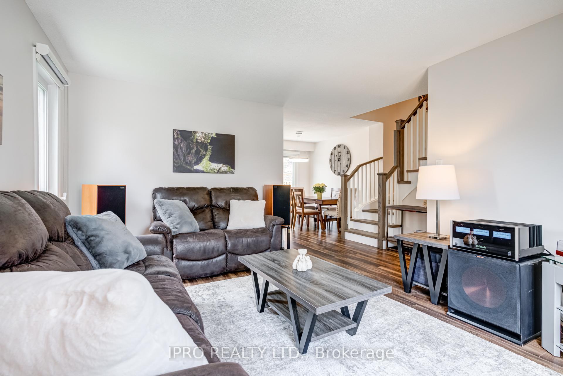 Photo 8 of 94 Rushmore Crescent, Brampton, Heart Lake East — HOMEH