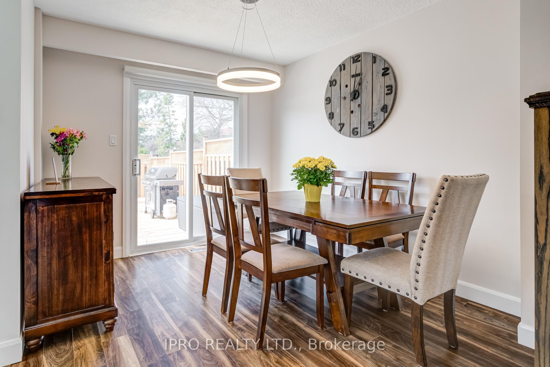 Photo 9 of 94 Rushmore Crescent, Brampton, Heart Lake East — HOMEH