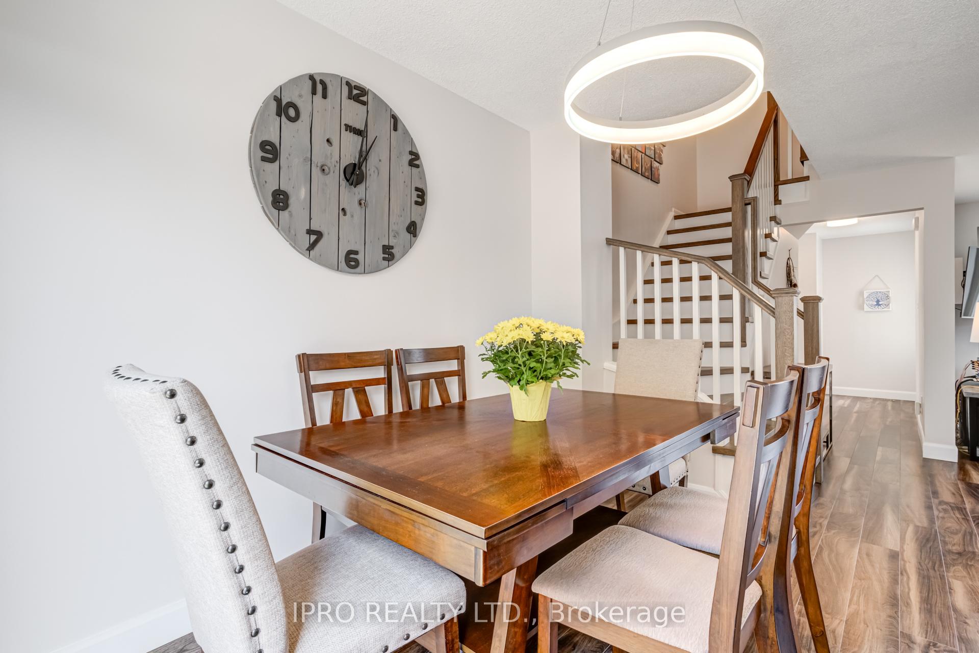 Photo 10 of 94 Rushmore Crescent, Brampton, Heart Lake East — HOMEH