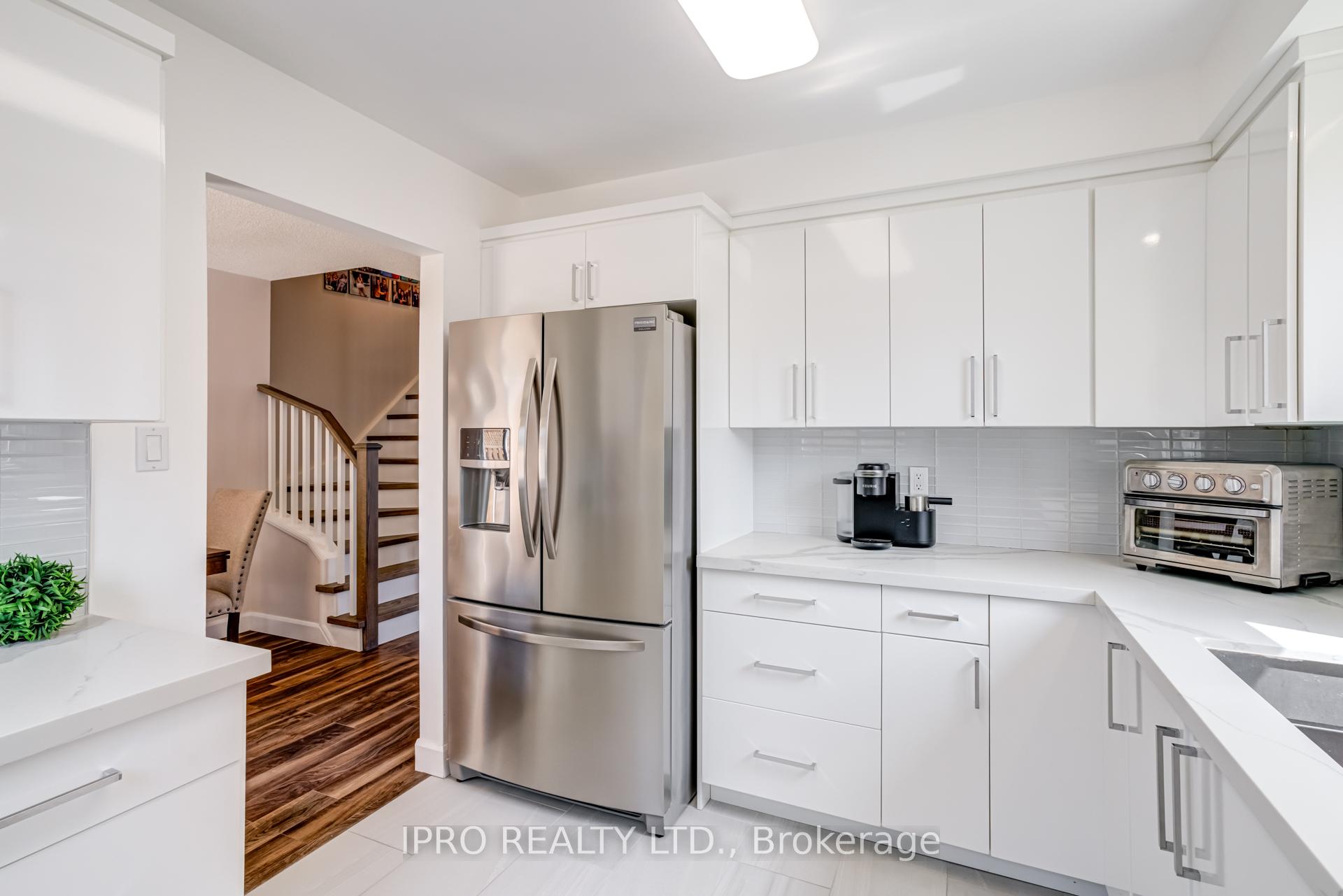 Photo 15 of 94 Rushmore Crescent, Brampton, Heart Lake East — HOMEH