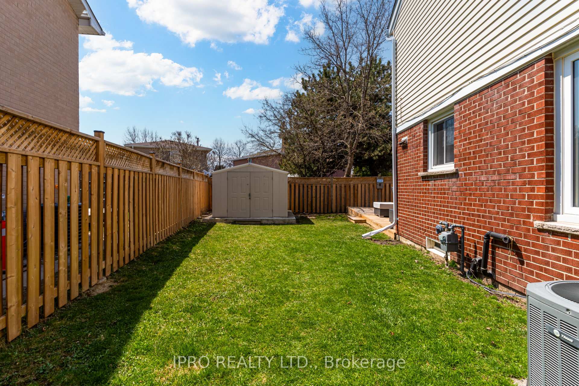 Photo 42 of 94 Rushmore Crescent, Brampton, Heart Lake East — HOMEH
