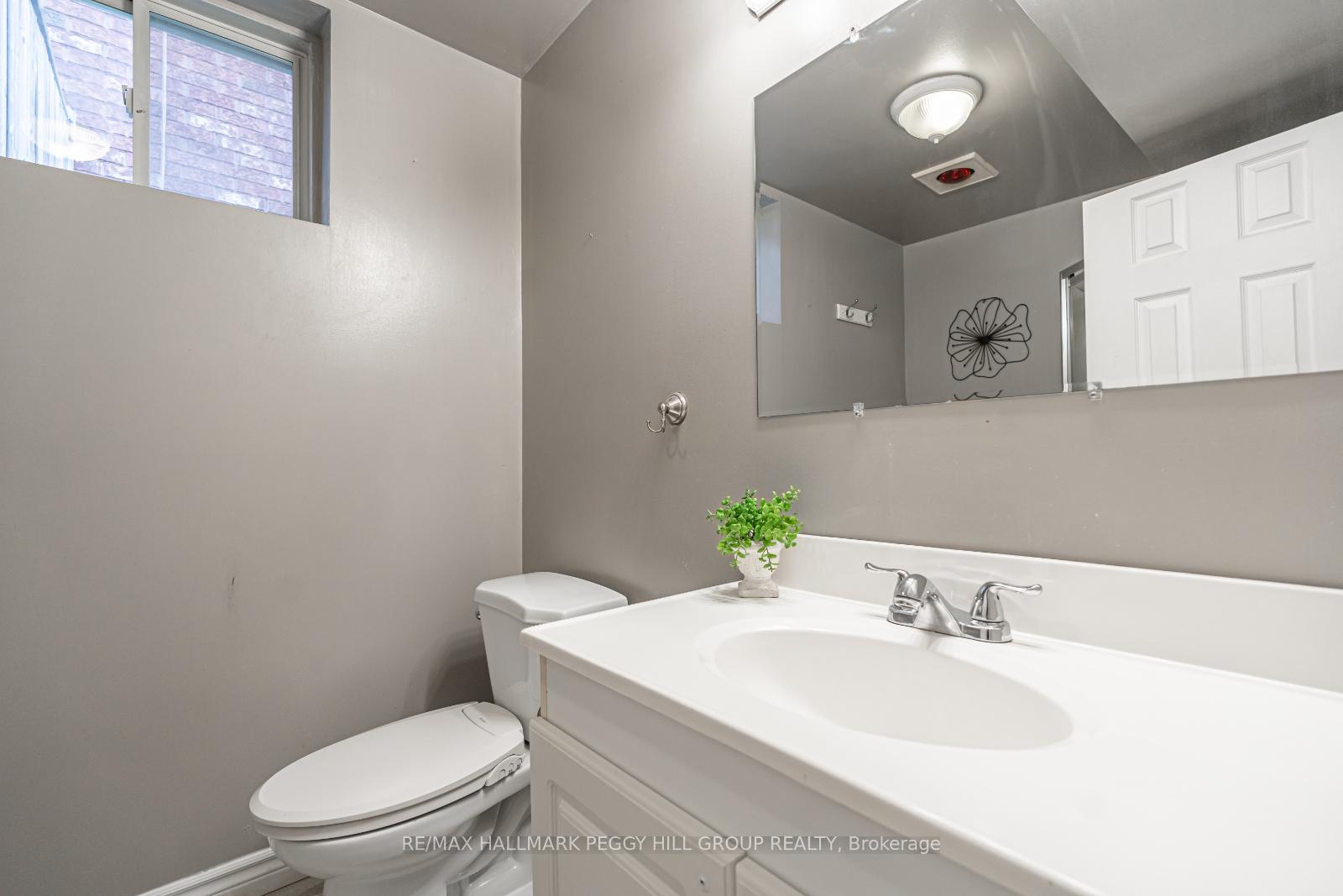 Photo 16 of 20 Jagges Drive, Barrie, Edgehill Drive — HOMEH
