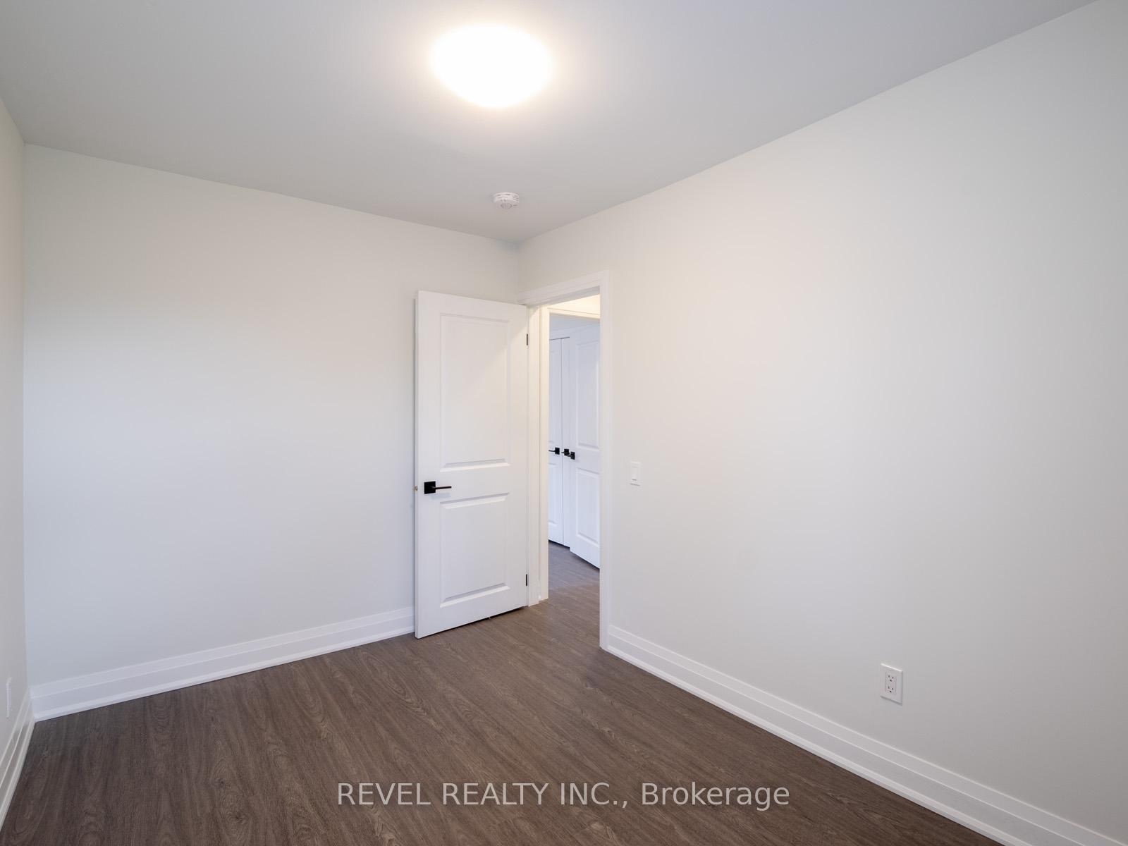 Photo 12 of 283 Parkdale Avenue N, Hamilton, Normanhurst — HOMEH