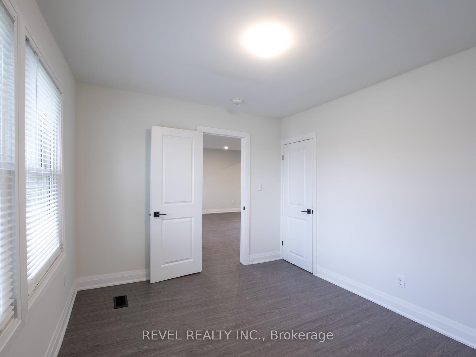 Photo 16 of 283 Parkdale Avenue N, Hamilton, Normanhurst — HOMEH