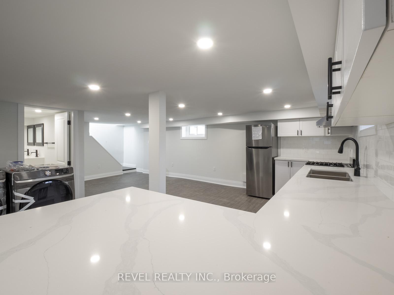 Photo 25 of 283 Parkdale Avenue N, Hamilton, Normanhurst — HOMEH