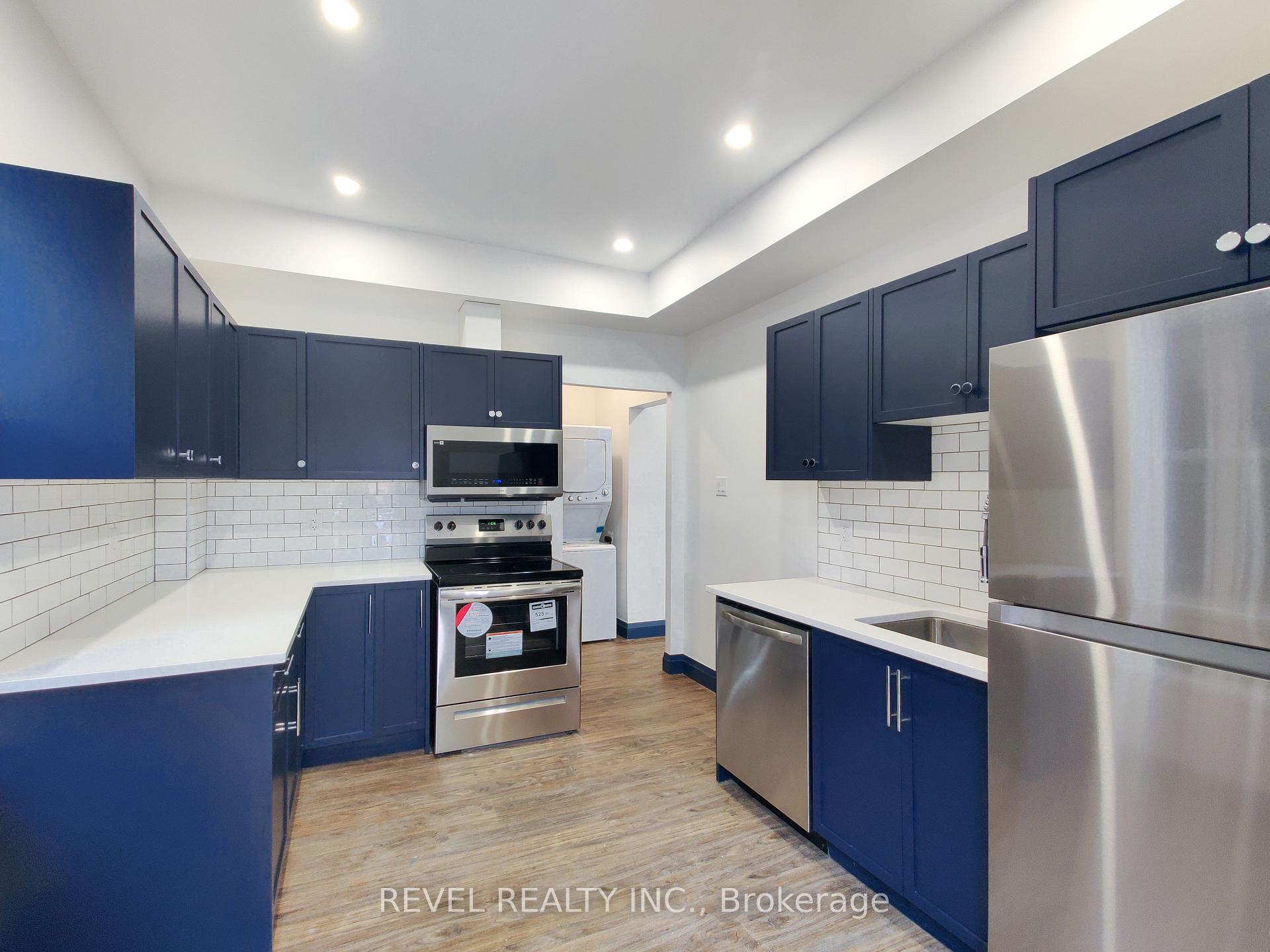 Photo 5 of 134 Ontario Avenue, Hamilton, Stinson — HOMEH