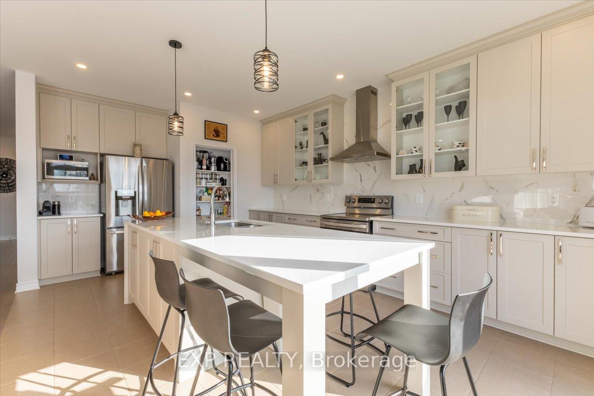 Photo 5 of 23 Angel Heights, Ottawa, Stittsville (South) — HOMEH