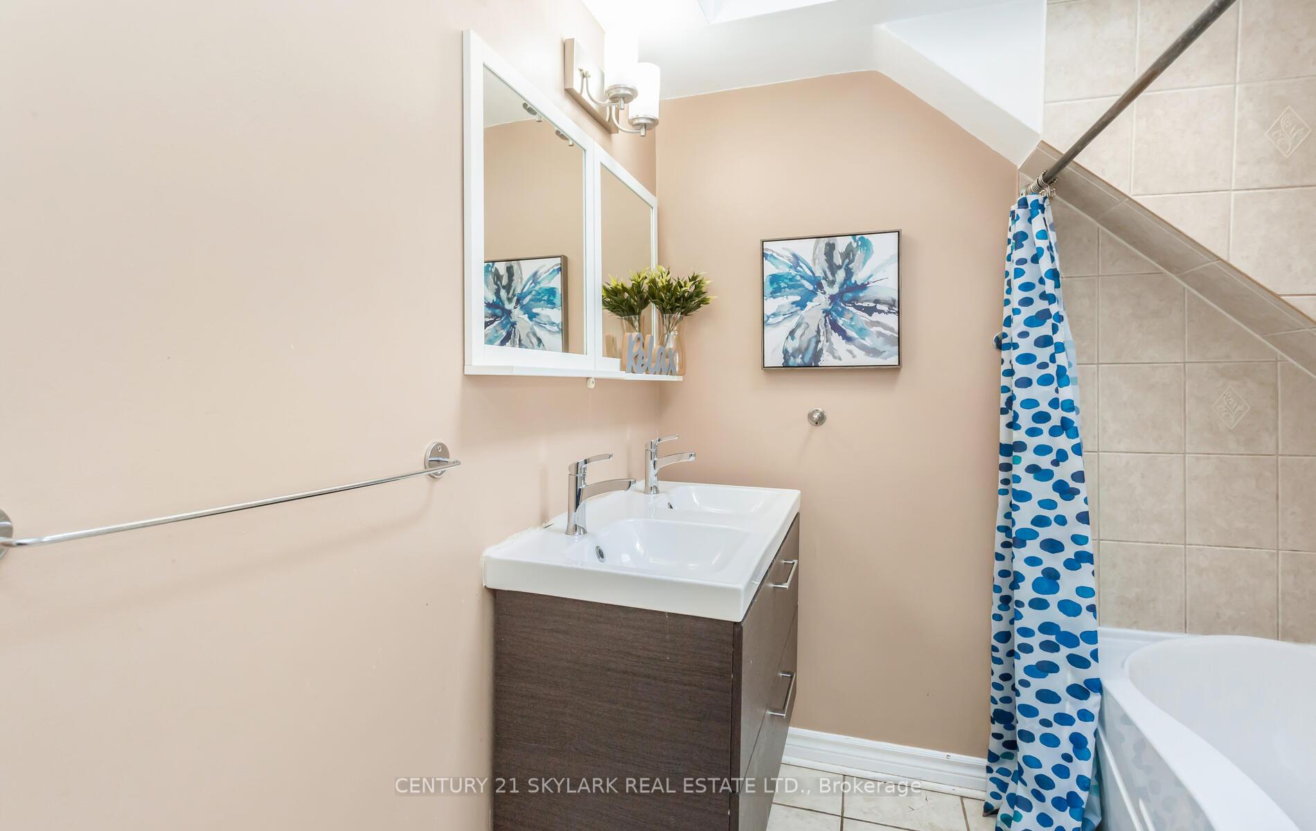 Photo 19 of 3 Binsell Avenue, Brampton, Brampton North — HOMEH