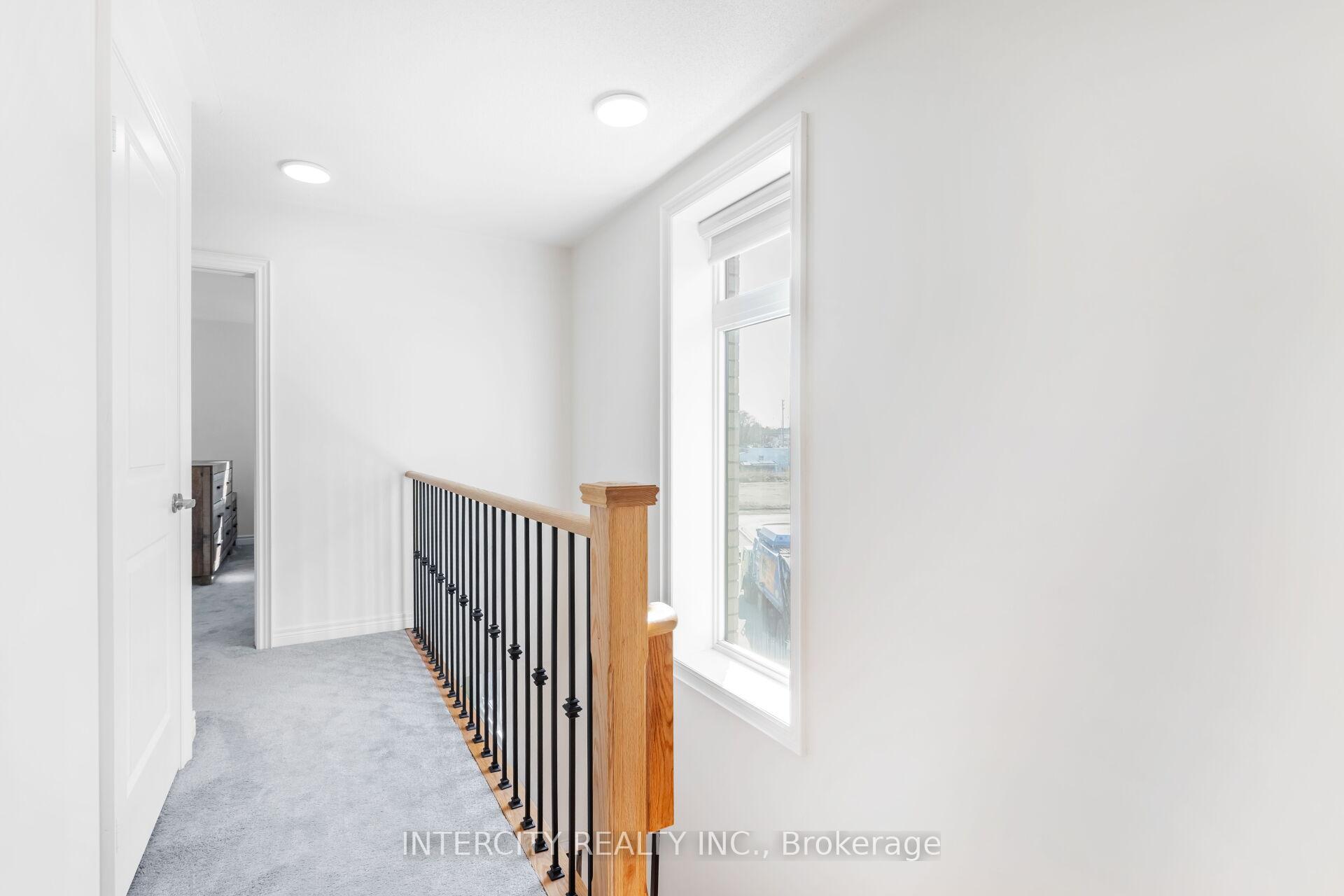 Photo 37 of 19 Queenpost Drive, Brampton, Credit Valley — HOMEH