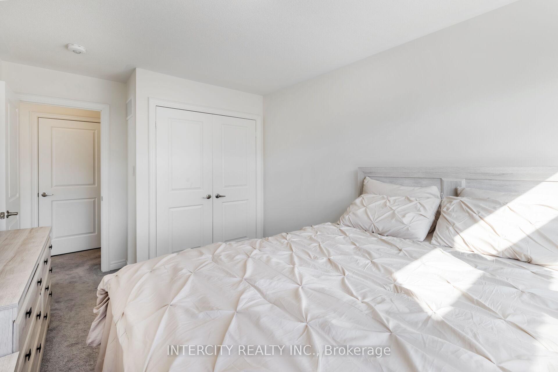 Photo 43 of 19 Queenpost Drive, Brampton, Credit Valley — HOMEH