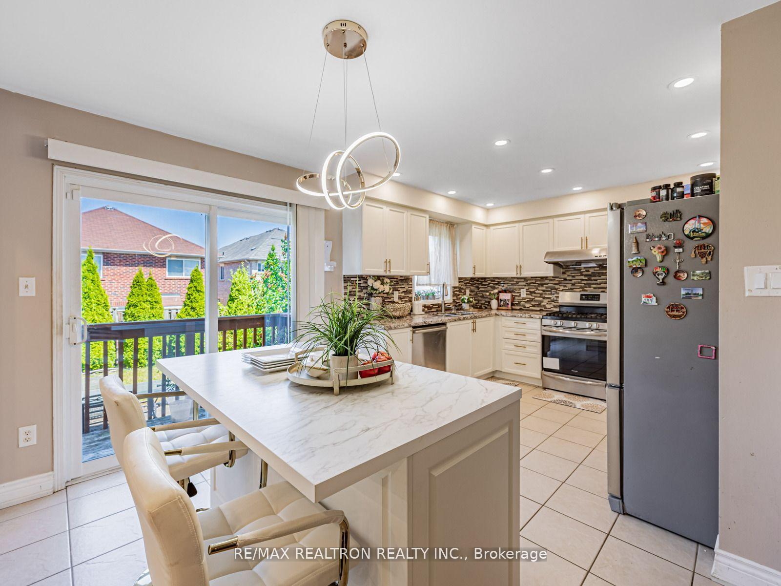 Photo 9 of 19 Clapperton Drive, Ajax, Northwest Ajax — HOMEH