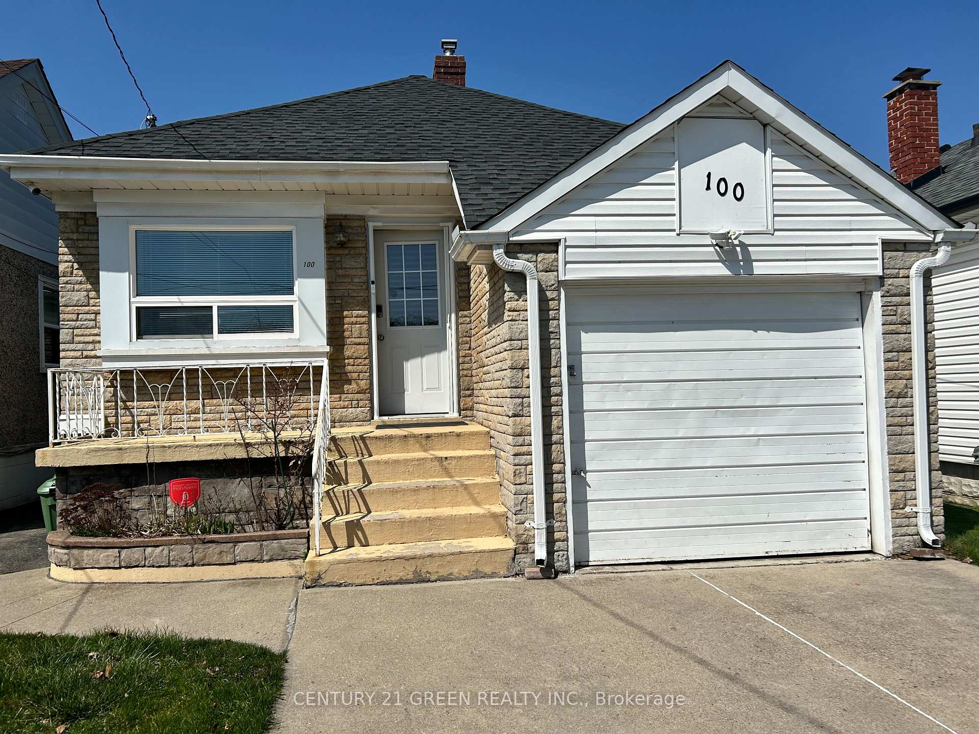 Photo 1 of 100 Reid Avenue S, Hamilton, Glenview — HOMEH
