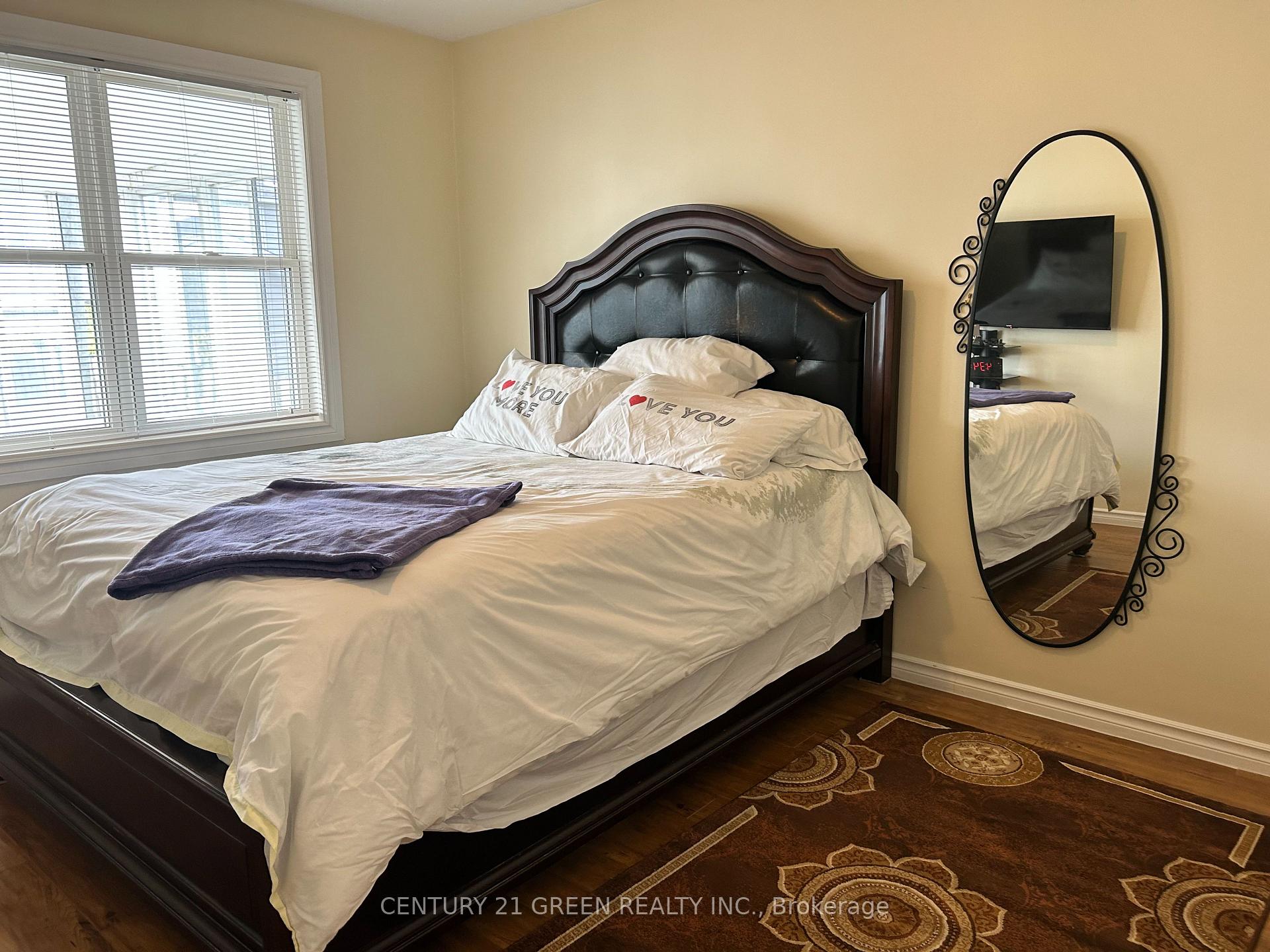 Photo 5 of 100 Reid Avenue S, Hamilton, Glenview — HOMEH