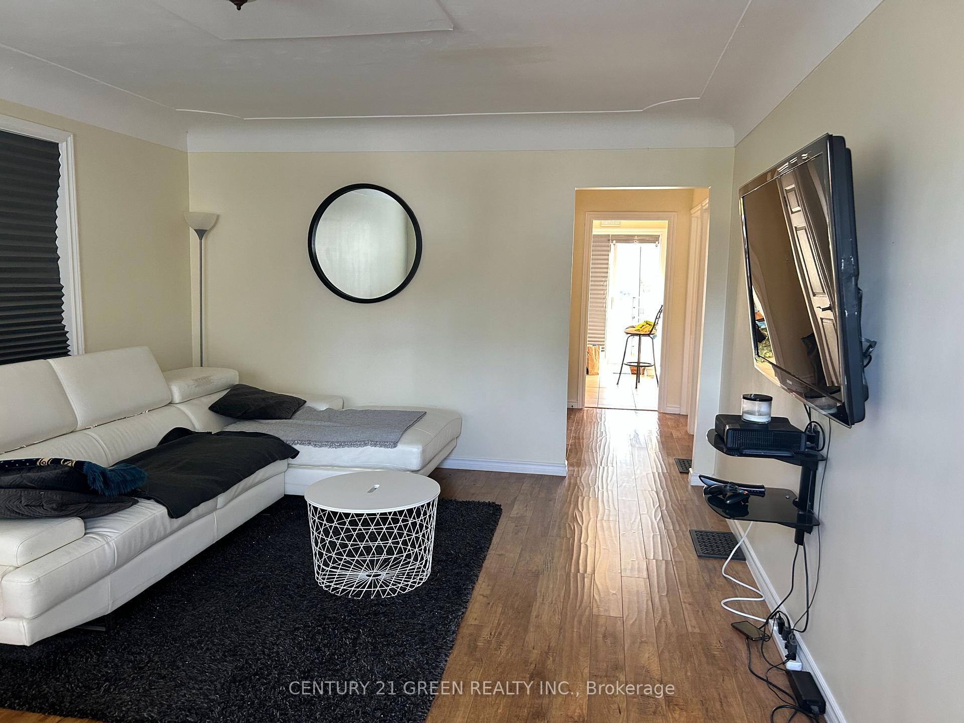 Photo 11 of 100 Reid Avenue S, Hamilton, Glenview — HOMEH