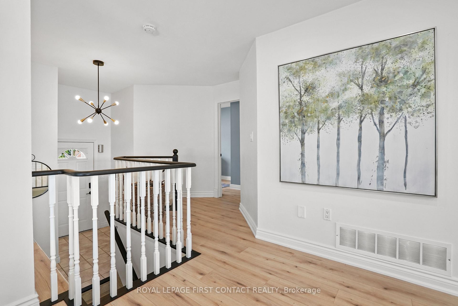 Photo 4 of 105 Wessenger Drive, Barrie, Holly — HOMEH