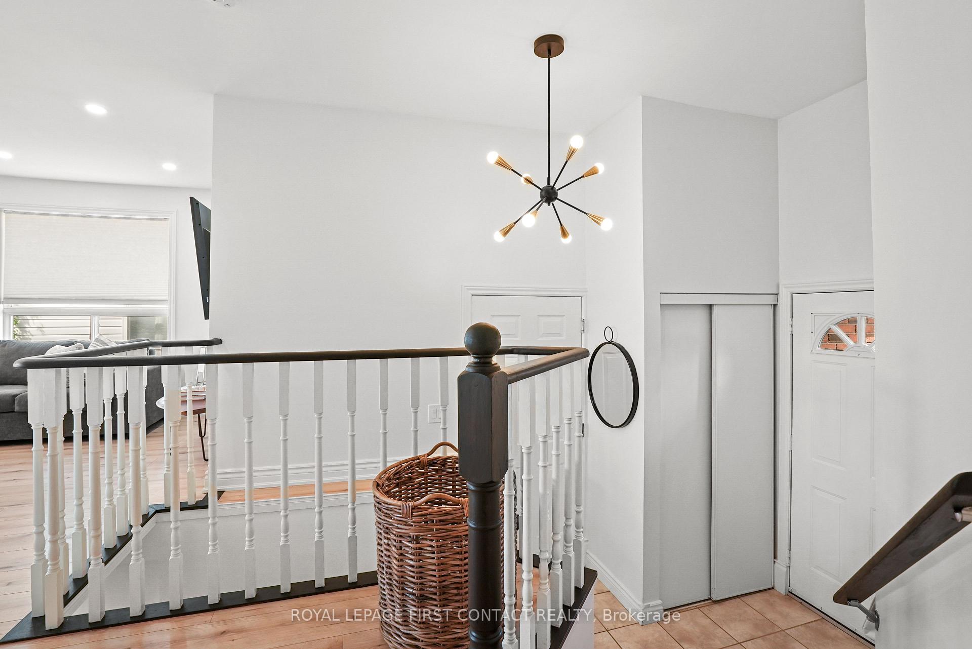 Photo 5 of 105 Wessenger Drive, Barrie, Holly — HOMEH