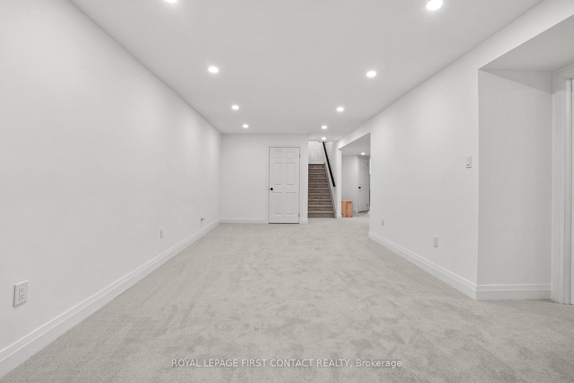 Photo 27 of 105 Wessenger Drive, Barrie, Holly — HOMEH