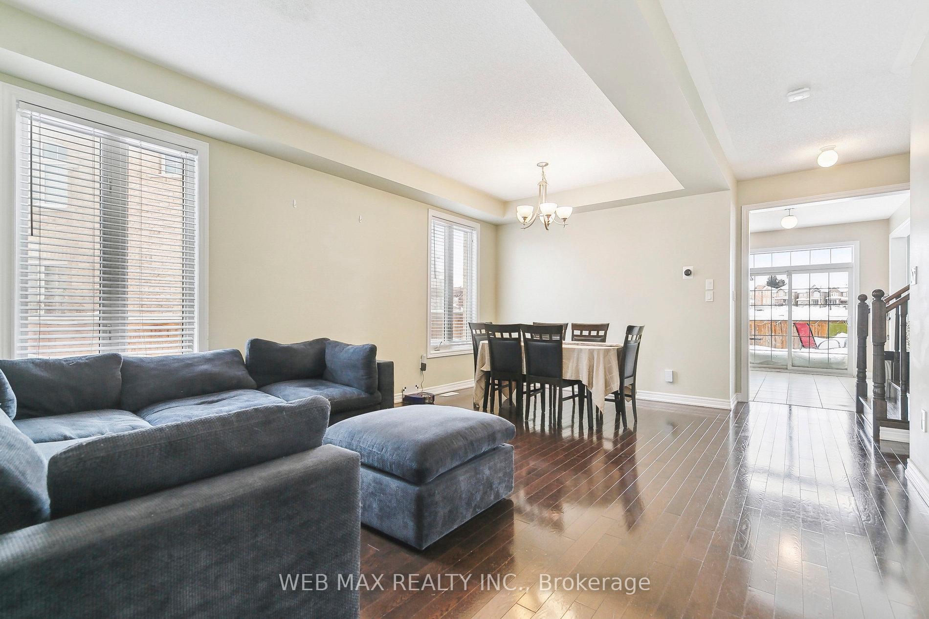 Photo 6 of 17 Angelgate Road, Brampton, Credit Valley — HOMEH