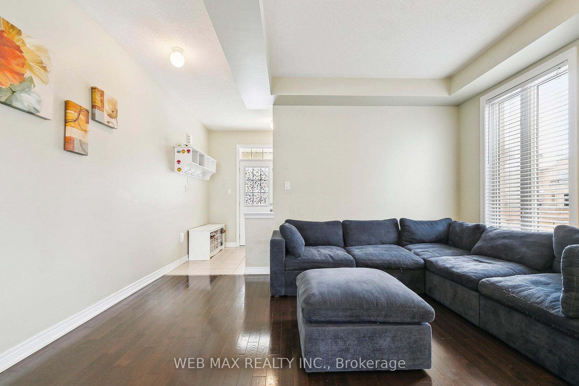 Photo 7 of 17 Angelgate Road, Brampton, Credit Valley — HOMEH