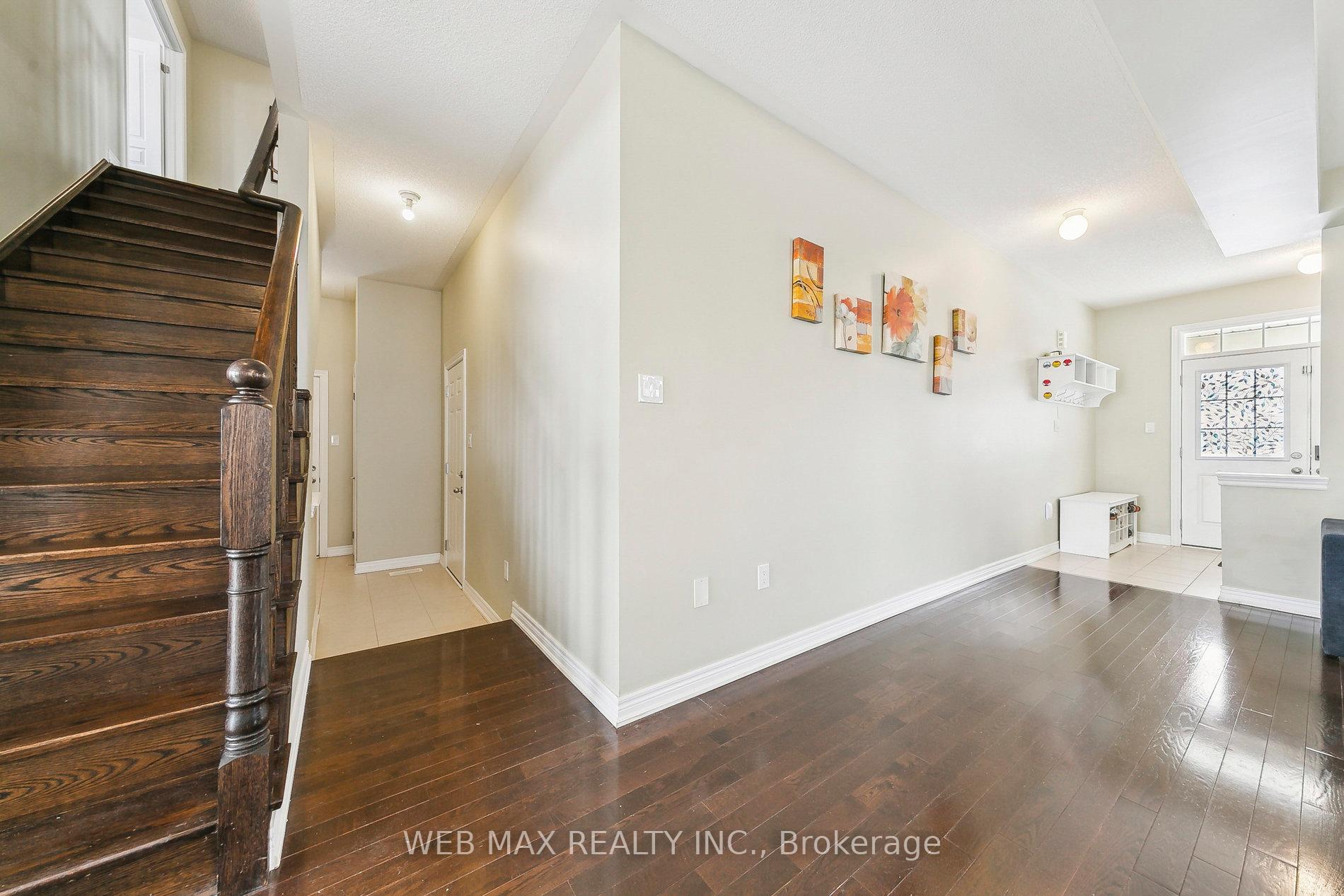 Photo 10 of 17 Angelgate Road, Brampton, Credit Valley — HOMEH