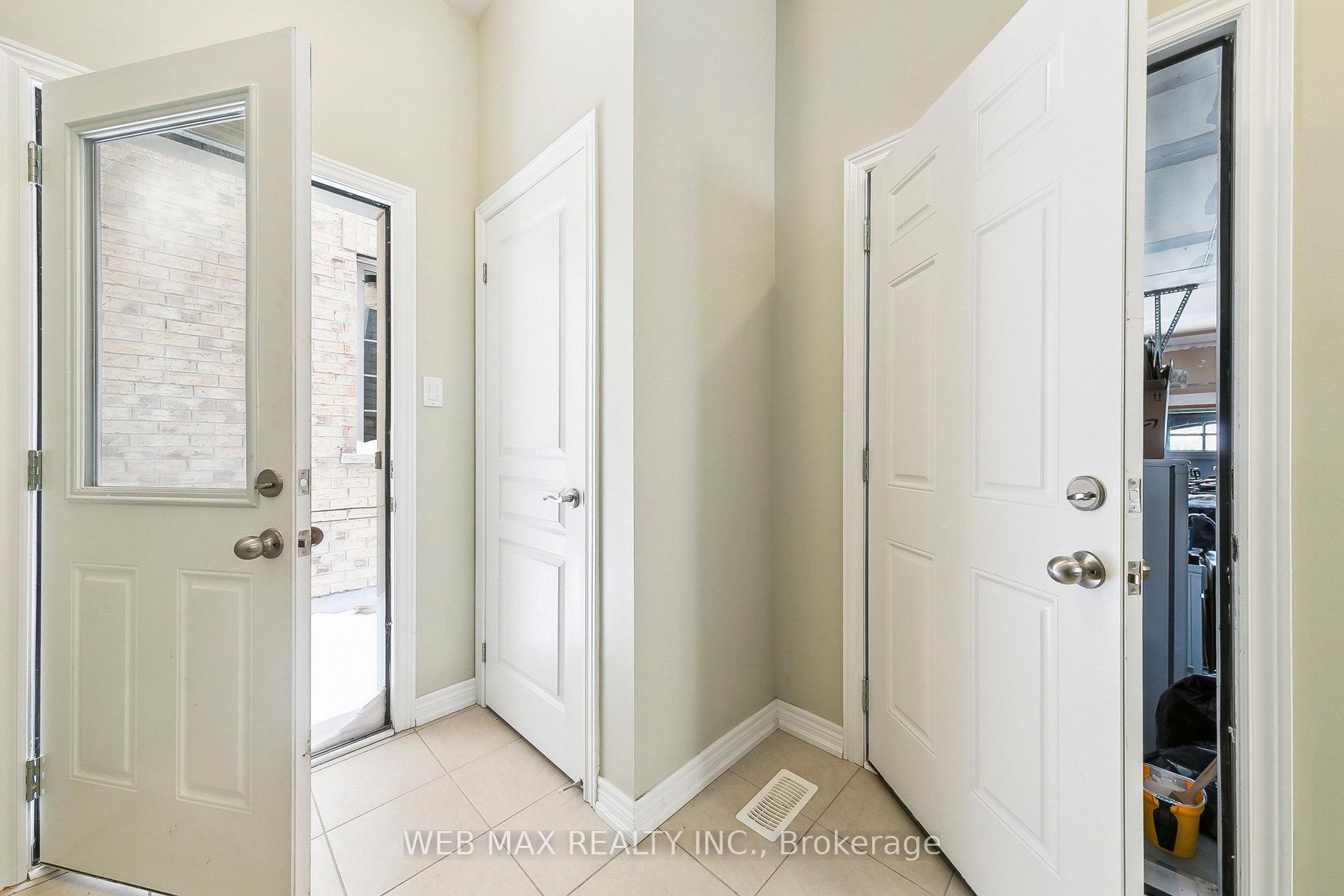 Photo 11 of 17 Angelgate Road, Brampton, Credit Valley — HOMEH
