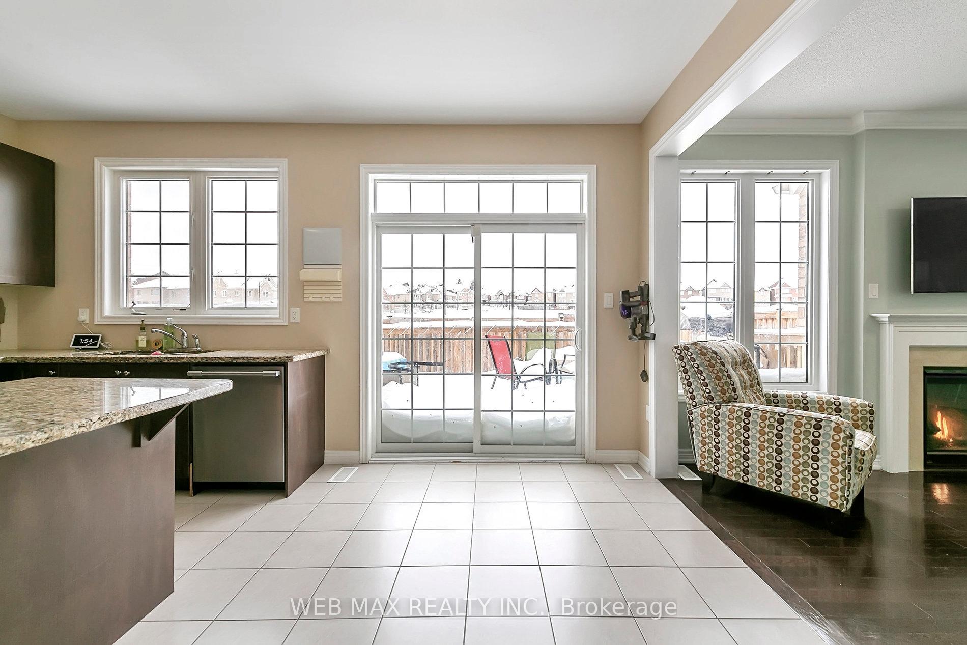 Photo 13 of 17 Angelgate Road, Brampton, Credit Valley — HOMEH