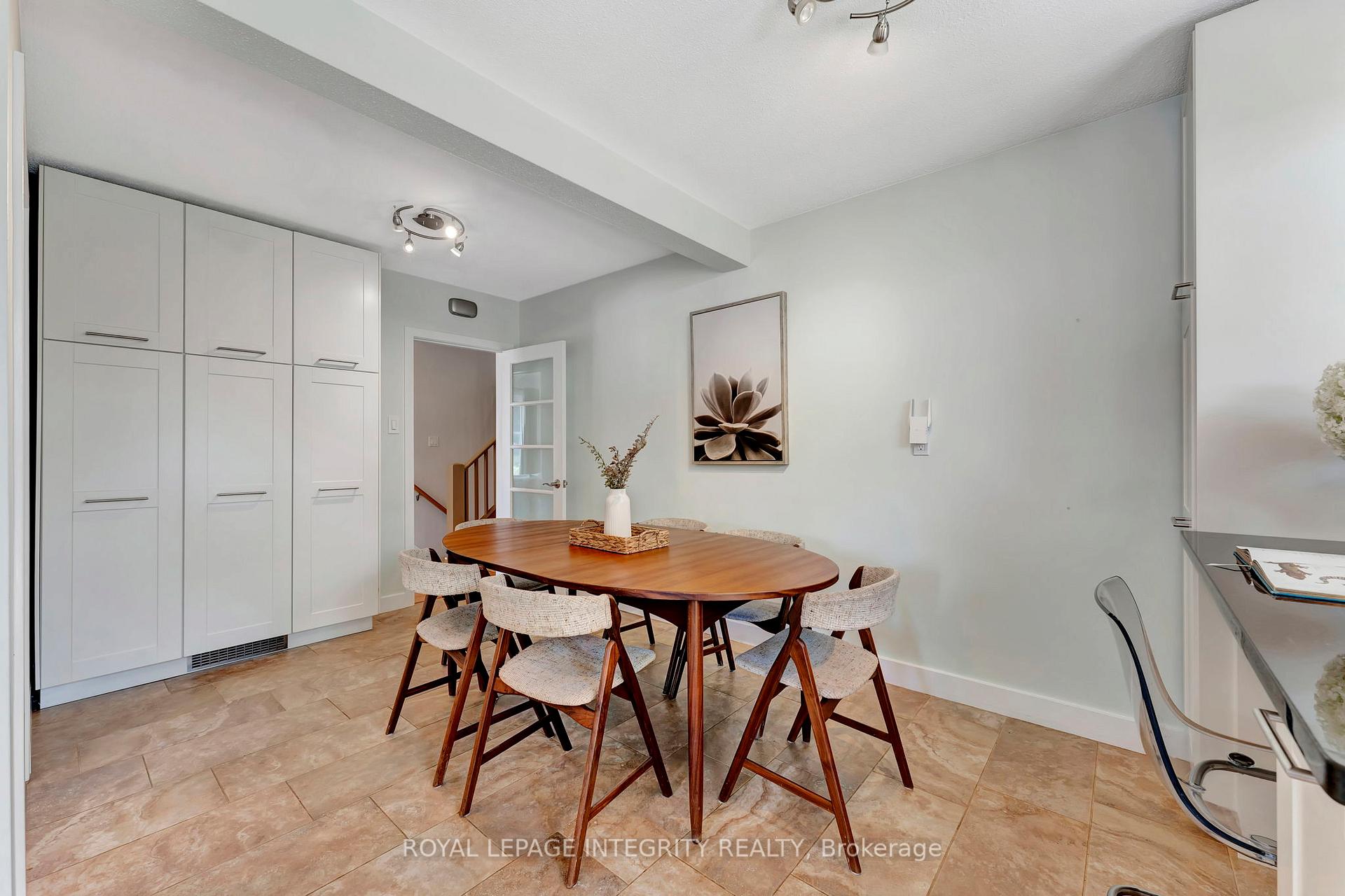 Photo 11 of 1150 Albany Drive, Ottawa, Bel Air Heights — HOMEH