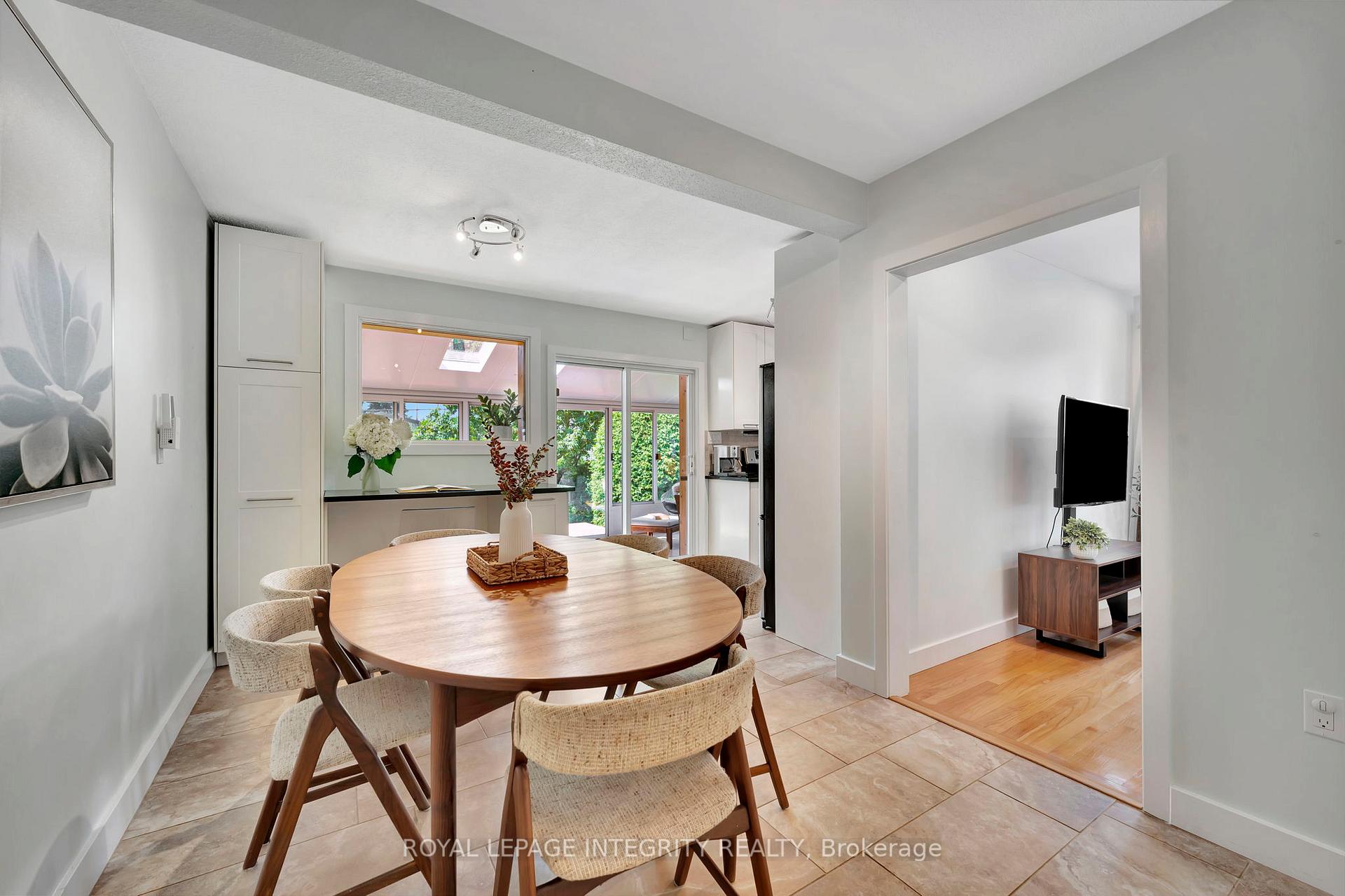 Photo 13 of 1150 Albany Drive, Ottawa, Bel Air Heights — HOMEH