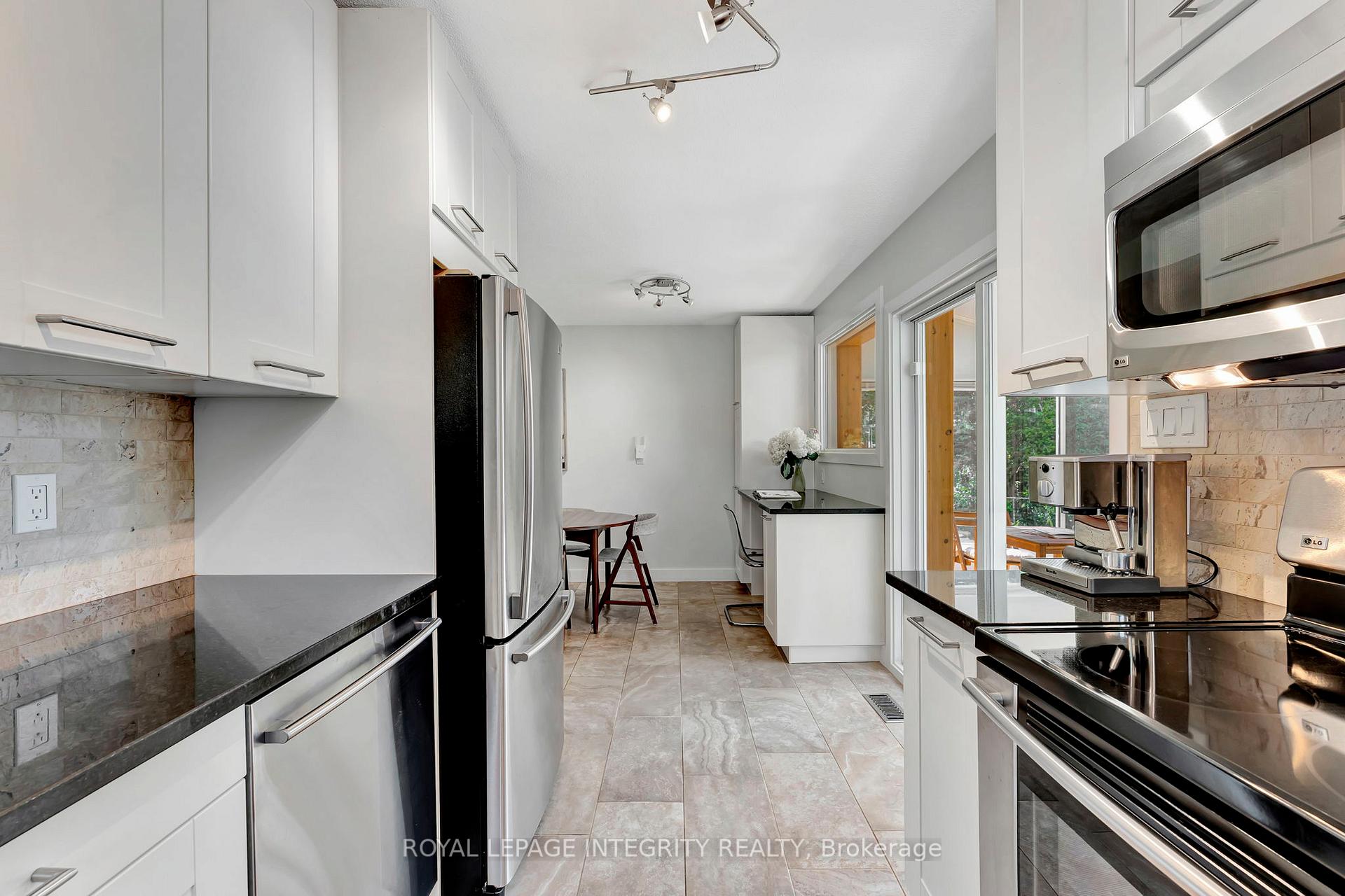 Photo 14 of 1150 Albany Drive, Ottawa, Bel Air Heights — HOMEH