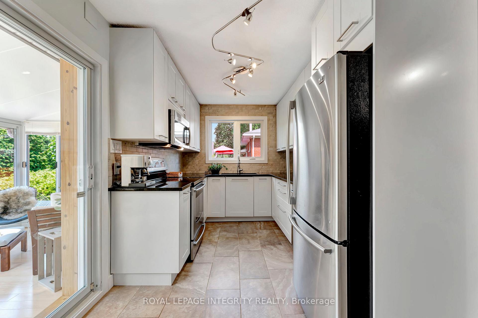 Photo 15 of 1150 Albany Drive, Ottawa, Bel Air Heights — HOMEH