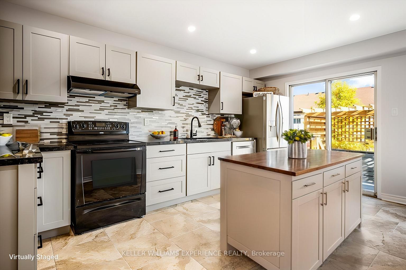 Photo 33 of 100 D'ambrosio Drive, Barrie, Painswick North — HOMEH
