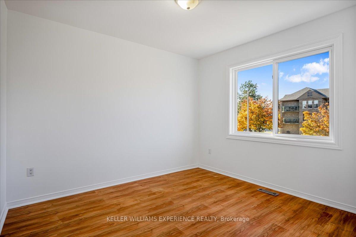 Photo 45 of 100 D'ambrosio Drive, Barrie, Painswick North — HOMEH