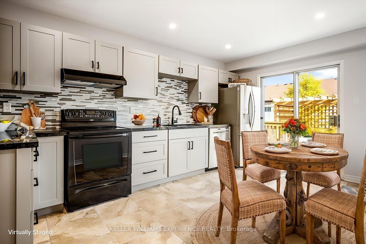 Photo 15 of 100 D'ambrosio Drive, Barrie, Painswick North — HOMEH