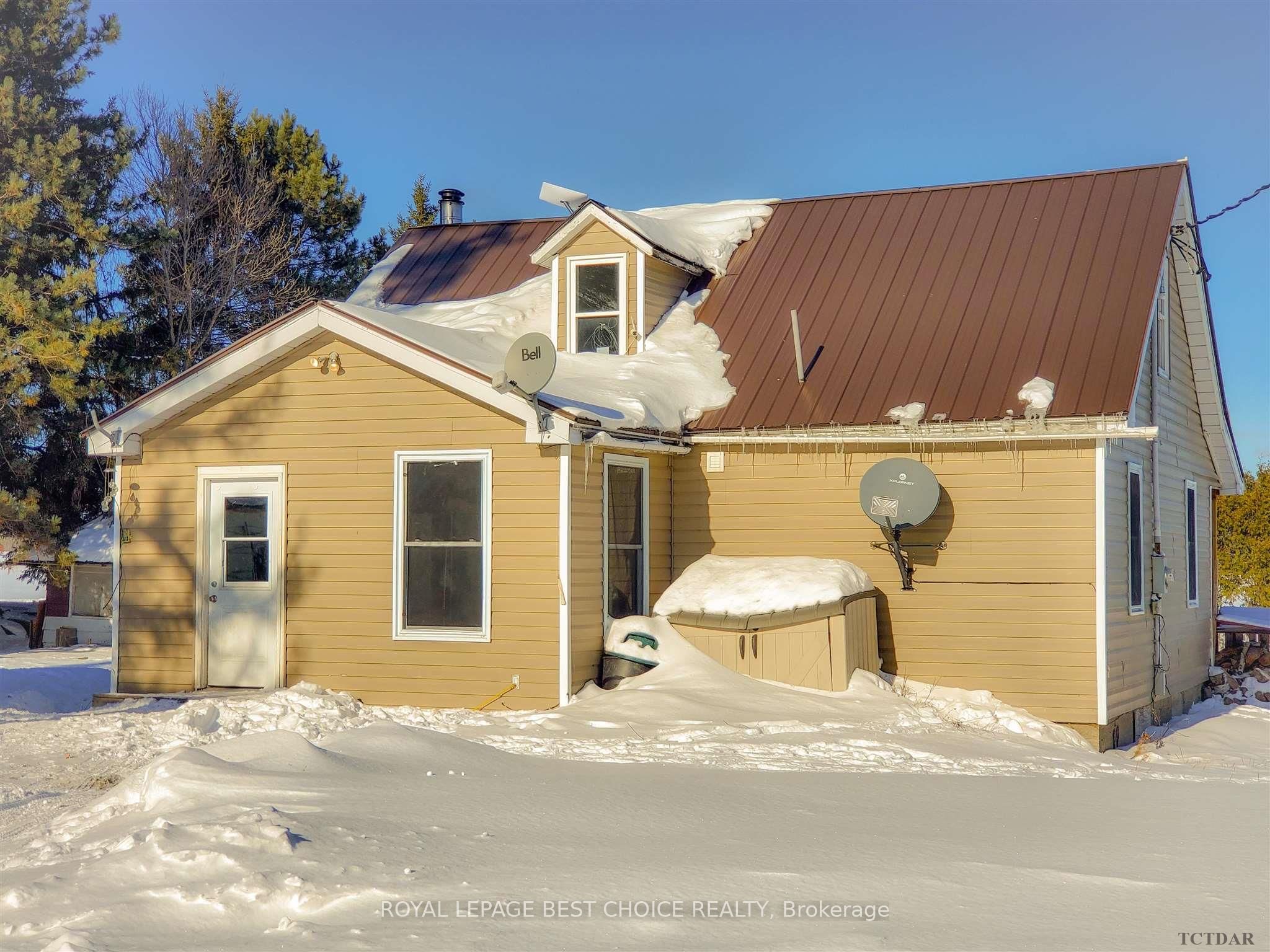 Front of 253156 Rogers Road