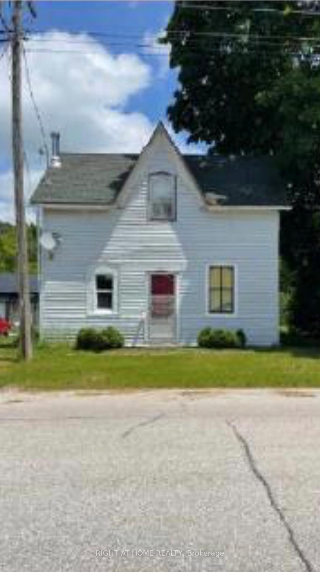 Front of 136177 Concession 8