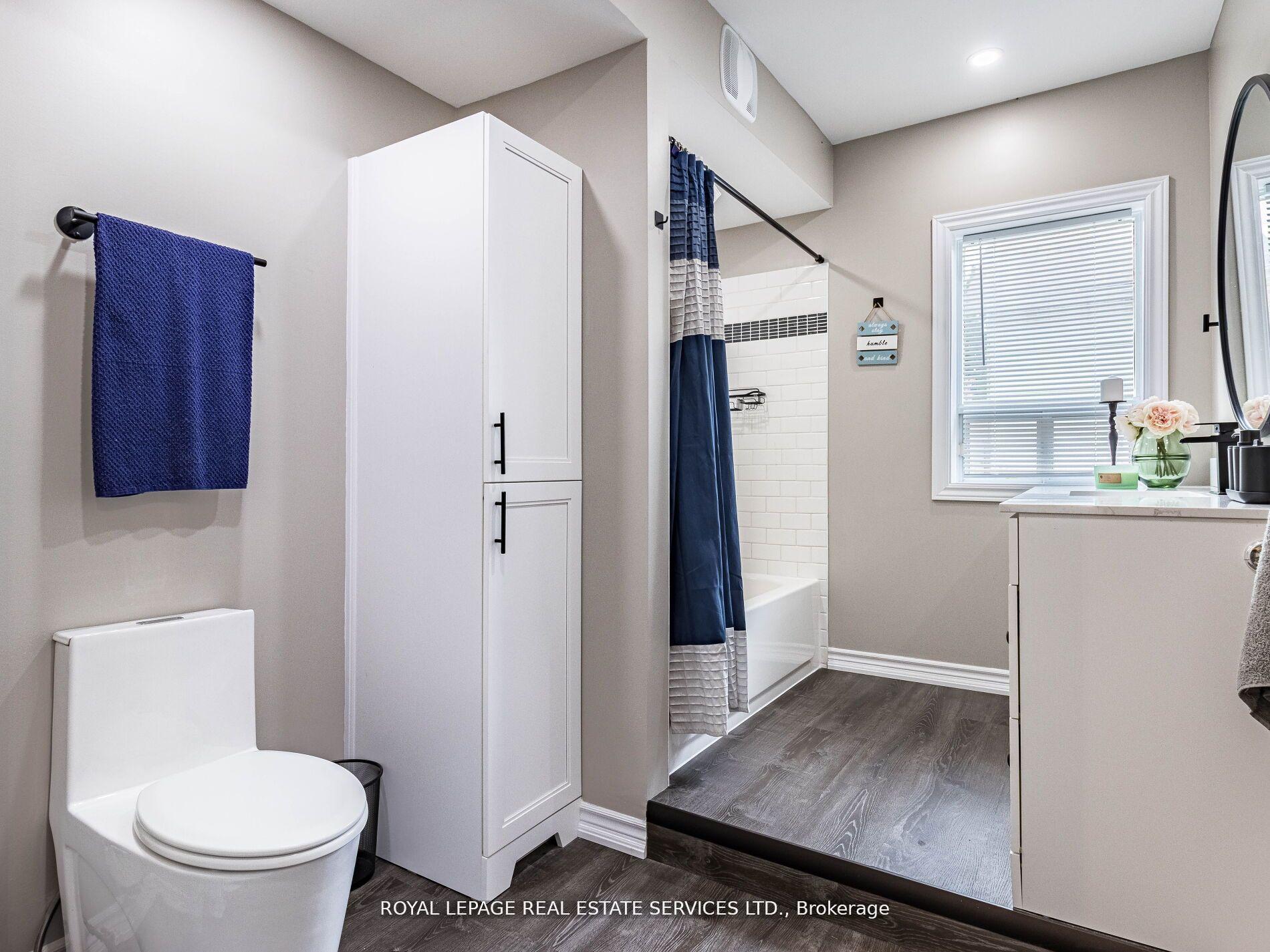 Photo 5 of 39 Clarence Street, Brampton, Downtown Brampton — HOMEH