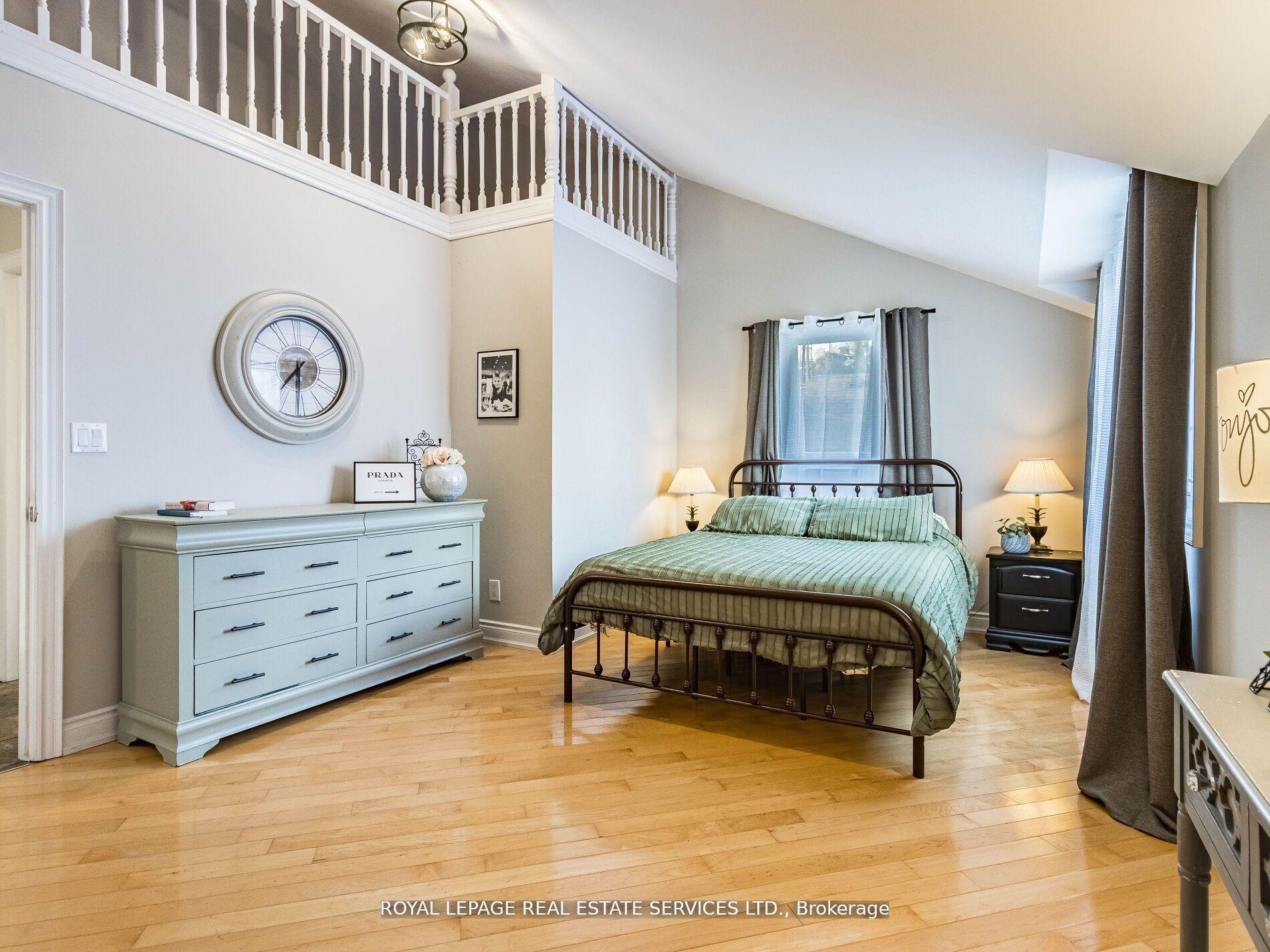Photo 10 of 39 Clarence Street, Brampton, Downtown Brampton — HOMEH