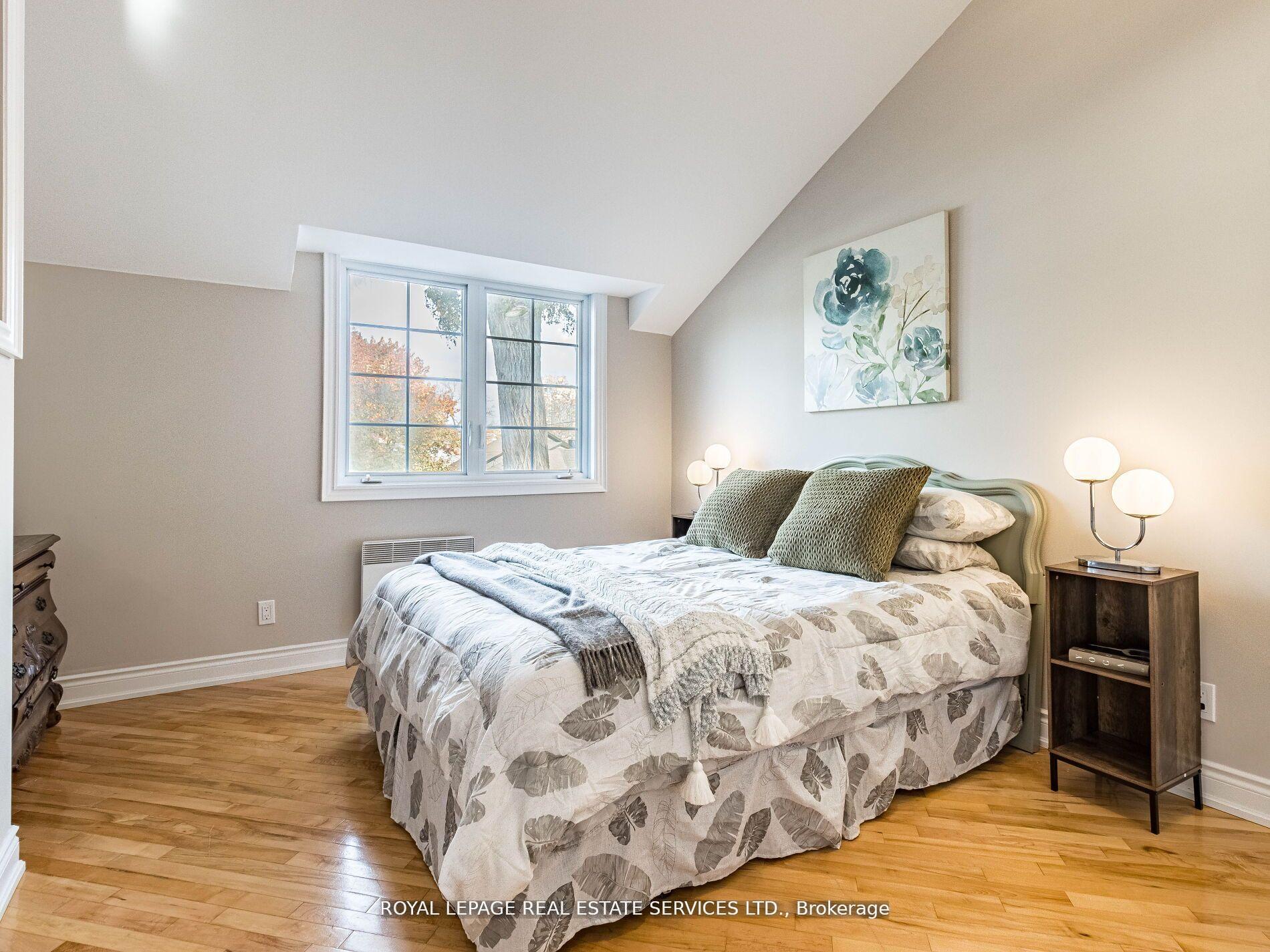Photo 16 of 39 Clarence Street, Brampton, Downtown Brampton — HOMEH