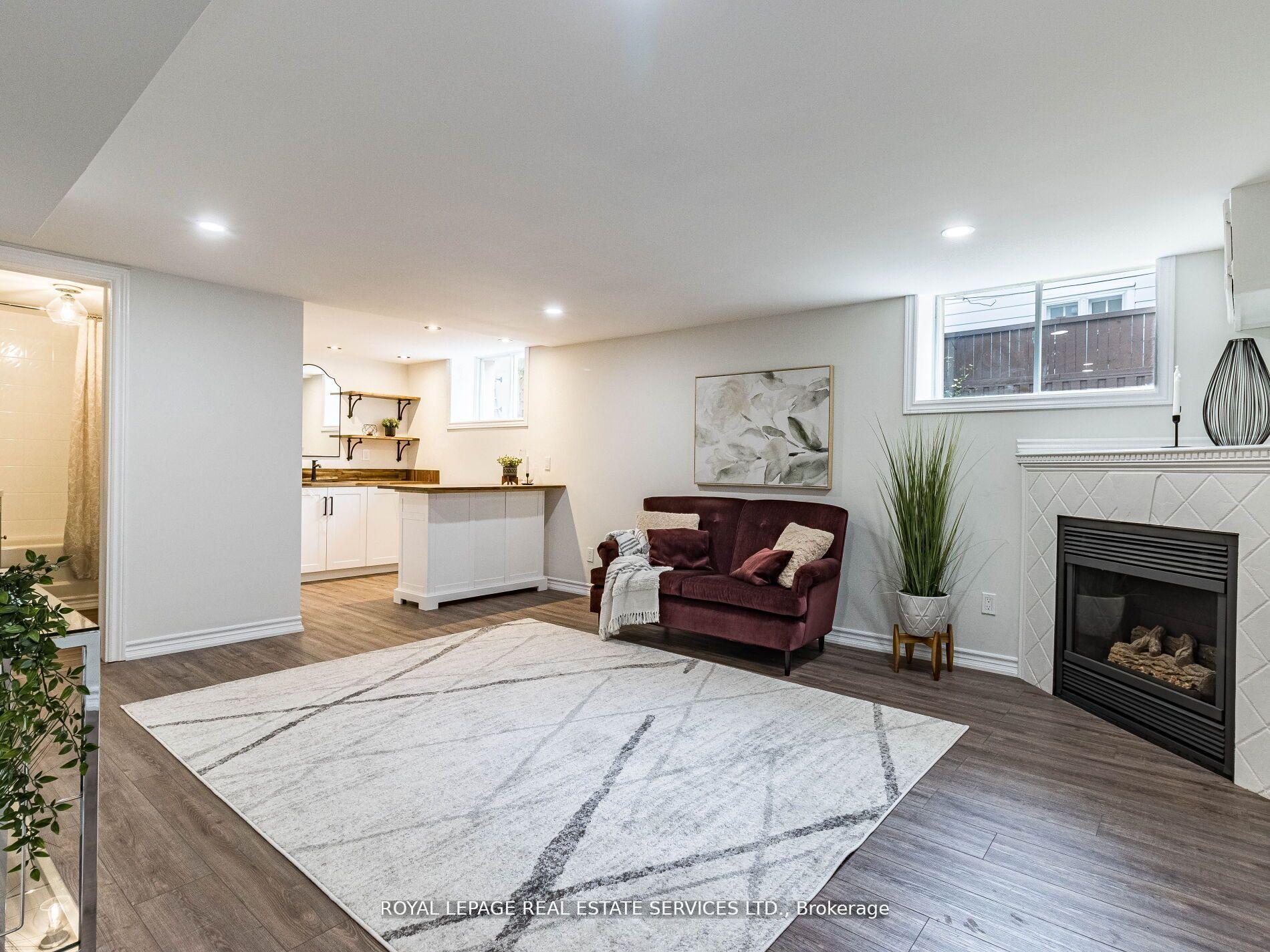 Photo 24 of 39 Clarence Street, Brampton, Downtown Brampton — HOMEH