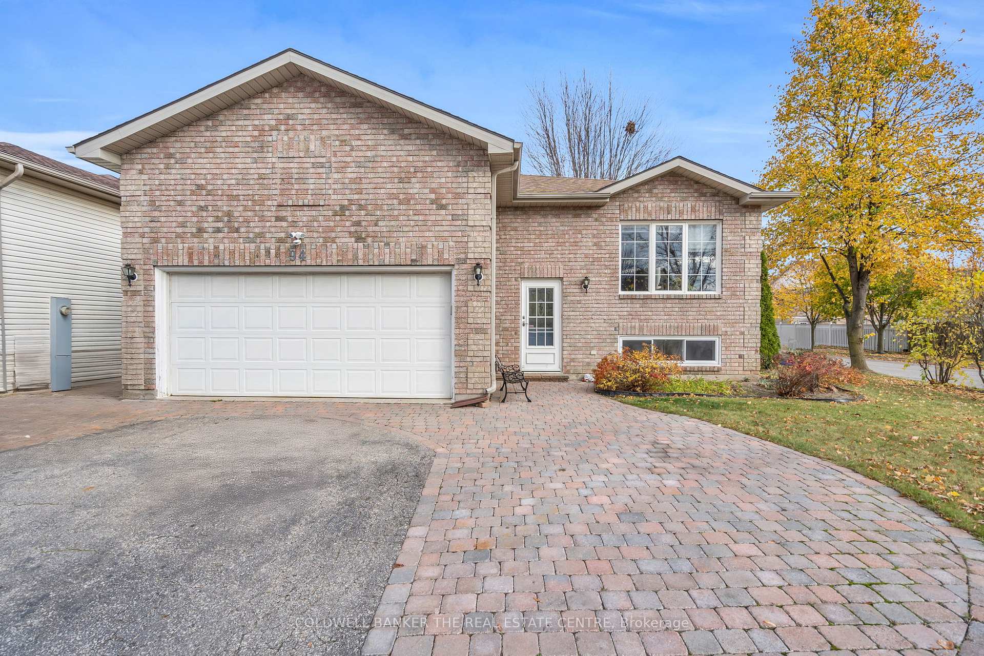 Photo 1 of 94 O'shaughnessy Crescent, Barrie, Holly — HOMEH