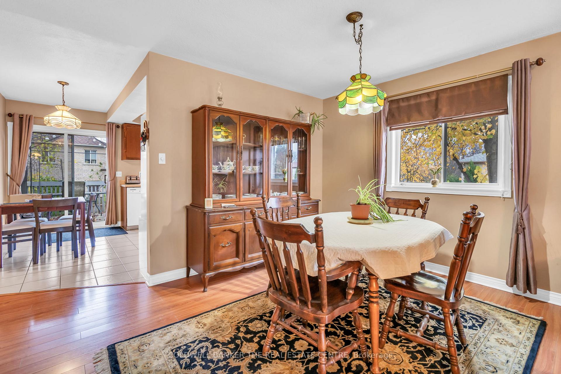 Photo 7 of 94 O'shaughnessy Crescent, Barrie, Holly — HOMEH