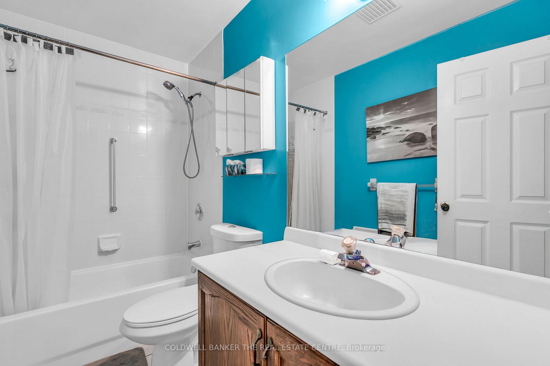 Photo 12 of 94 O'shaughnessy Crescent, Barrie, Holly — HOMEH