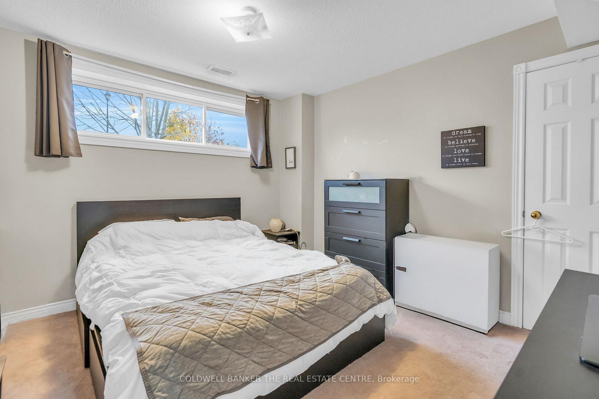 Photo 27 of 94 O'shaughnessy Crescent, Barrie, Holly — HOMEH