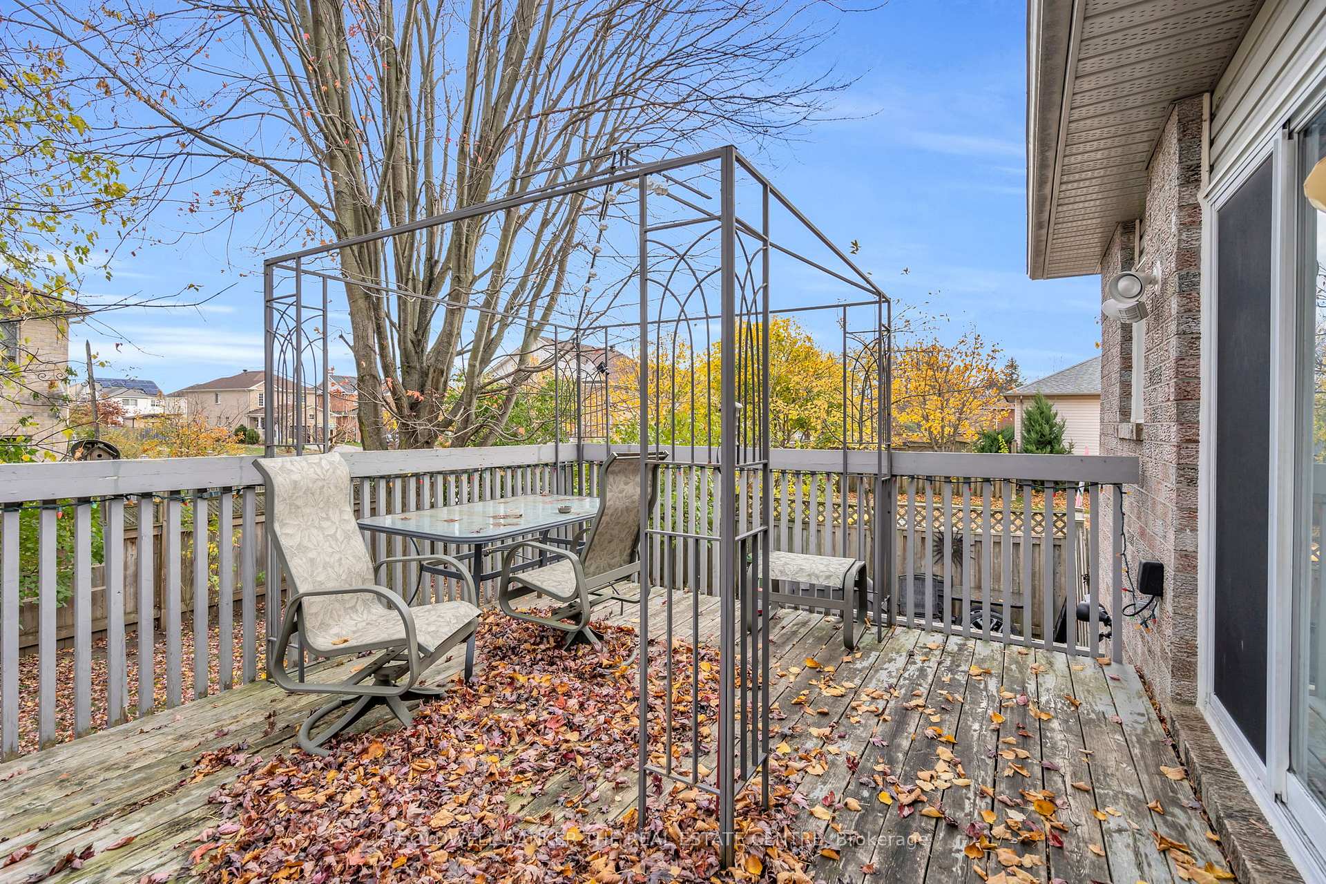 Photo 29 of 94 O'shaughnessy Crescent, Barrie, Holly — HOMEH