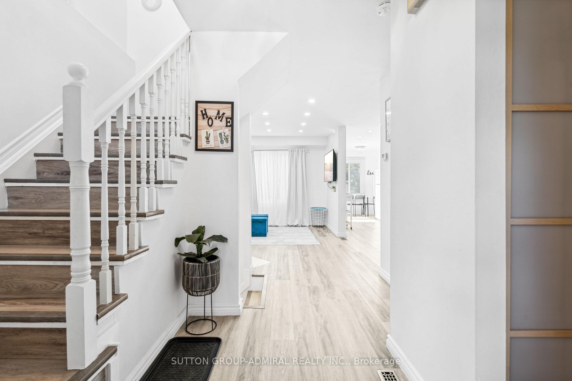 Photo 4 of 93 Hadden Crescent, Barrie, Cundles East — HOMEH